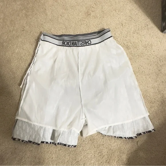 Sz L Pleated “Christian Dior” Skirt - Picture 10 of 10